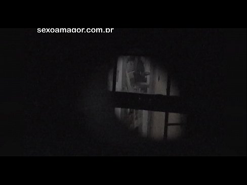 ❤️ Блонди ба таври махфӣ аз ҷониби як сайёҳи ҳамсоя, ки паси хиштҳои холӣ пинҳон шудааст, сабт мешавад ❤❌ Порно босифат дар порно tg.trysex.ru ❤
